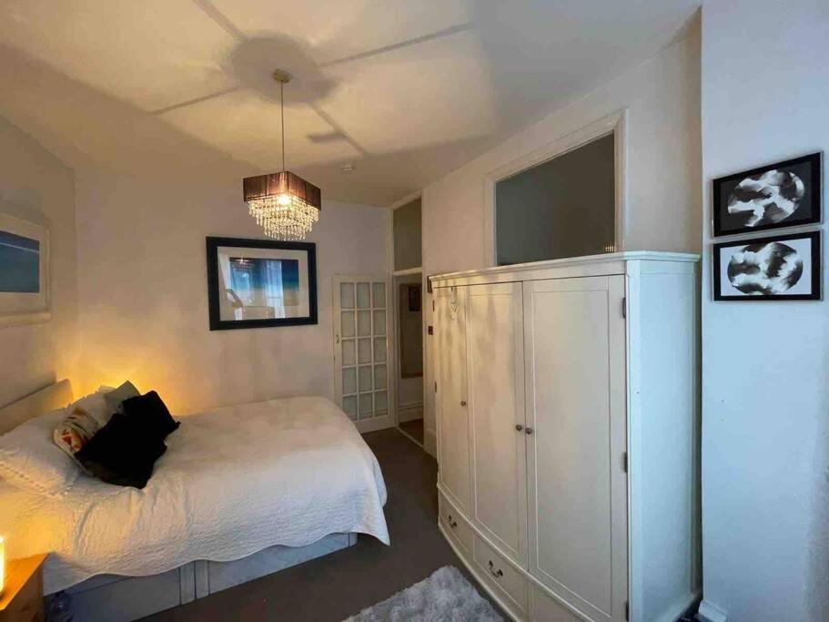 One/Two Bedroom Apartment Close To Sea & Centre Newport Beach Exterior foto