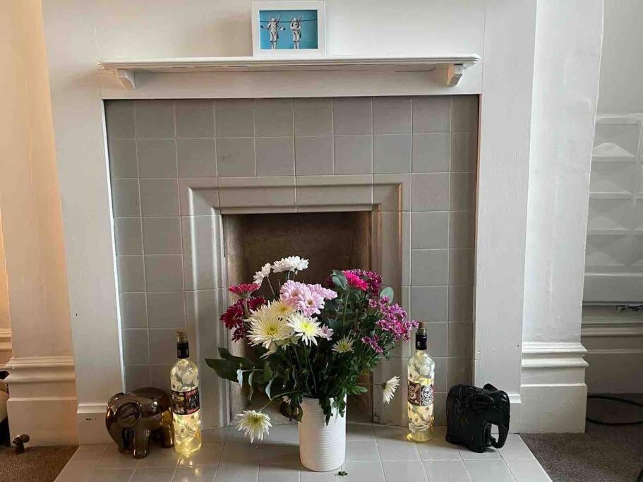 One/Two Bedroom Apartment Close To Sea & Centre Newport Beach Exterior foto